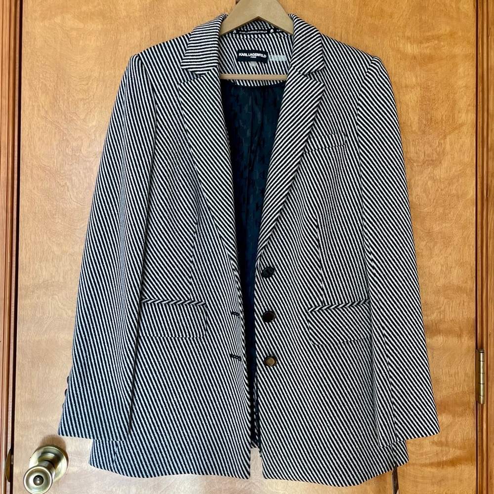 NWT Karl Lagerfeld Paris Women’s Black and White Striped Blazer